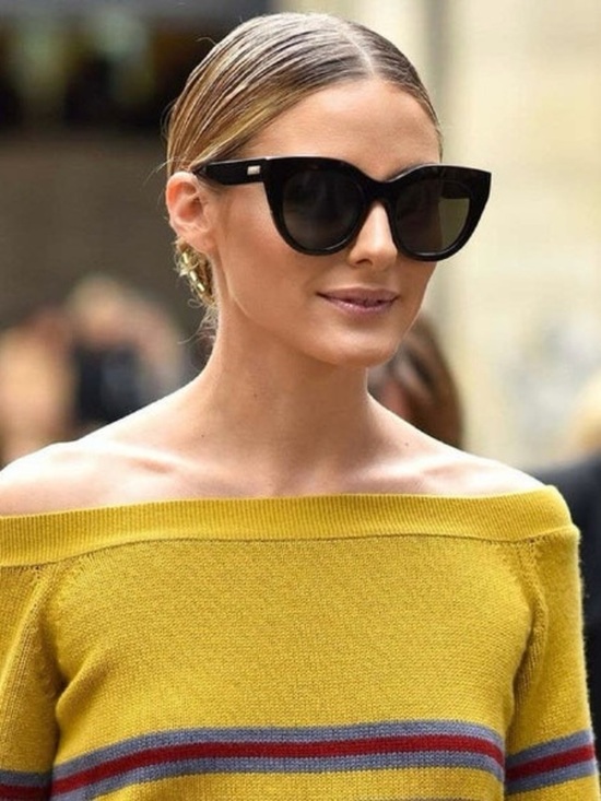 Le Specs ‘Air Heart’ Oversized Cat Eye Sunglasses in Black & Gold Celeb Favorite